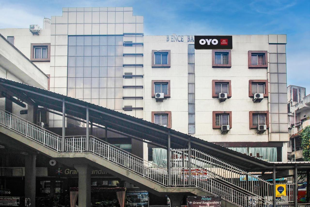 Flagship Grand Sandarshini Inn Near Mgbs Bus Station Hyderabad Exterior foto